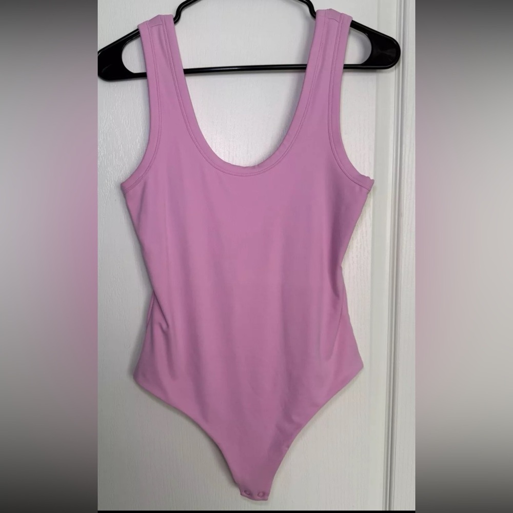 Nuuds Bubblegum Pink Seamless Scoop Tank Bodysuit Medium M New